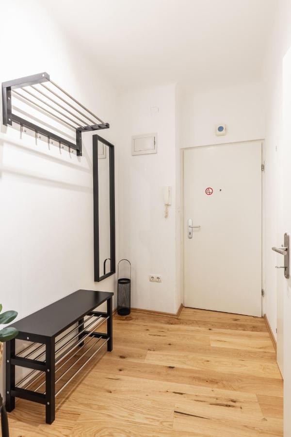 Cozy Studio Apartment Located In Vienna'S Vibrant City Center Eksteriør billede